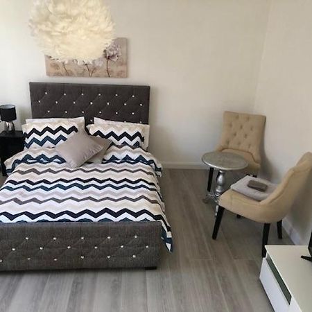 Beautiful Large Room In London Flat Ngoại thất bức ảnh