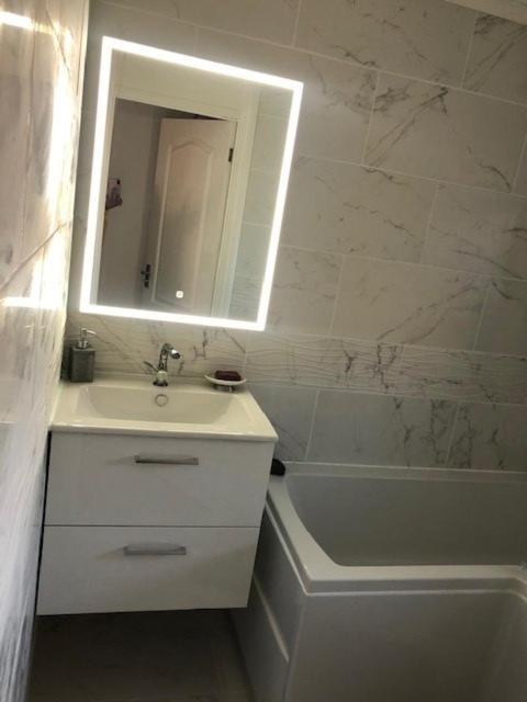 Beautiful Large Room In London Flat Ngoại thất bức ảnh